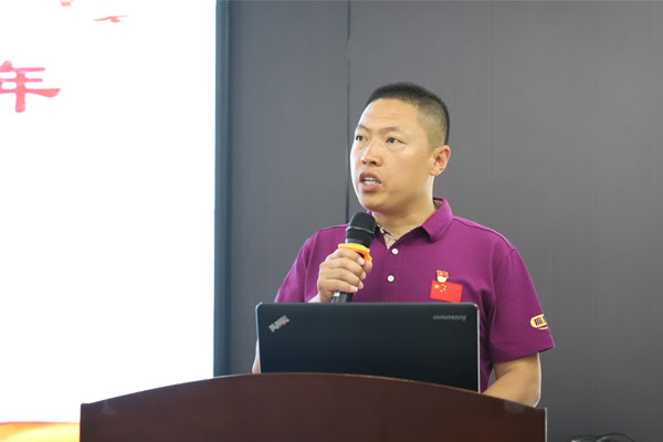长治304am永利集团制药党支部书记尹利明 长治304am永利集团制药党支部书记尹利明