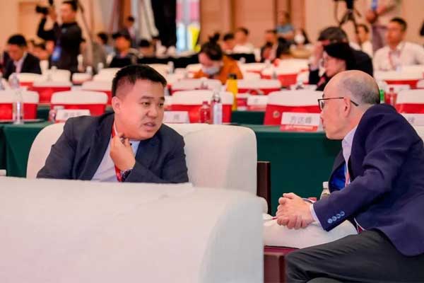 304am����������ҩ���³�����������ϯ��Ļʽ