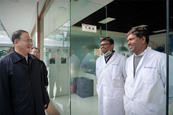 304am�������š�(�й�)���޹�˾����